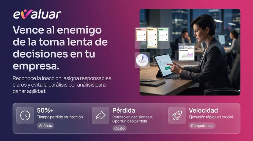 Líder de RRHH usando software de evaluar.com para agilizar la toma de decisiones en su empresa